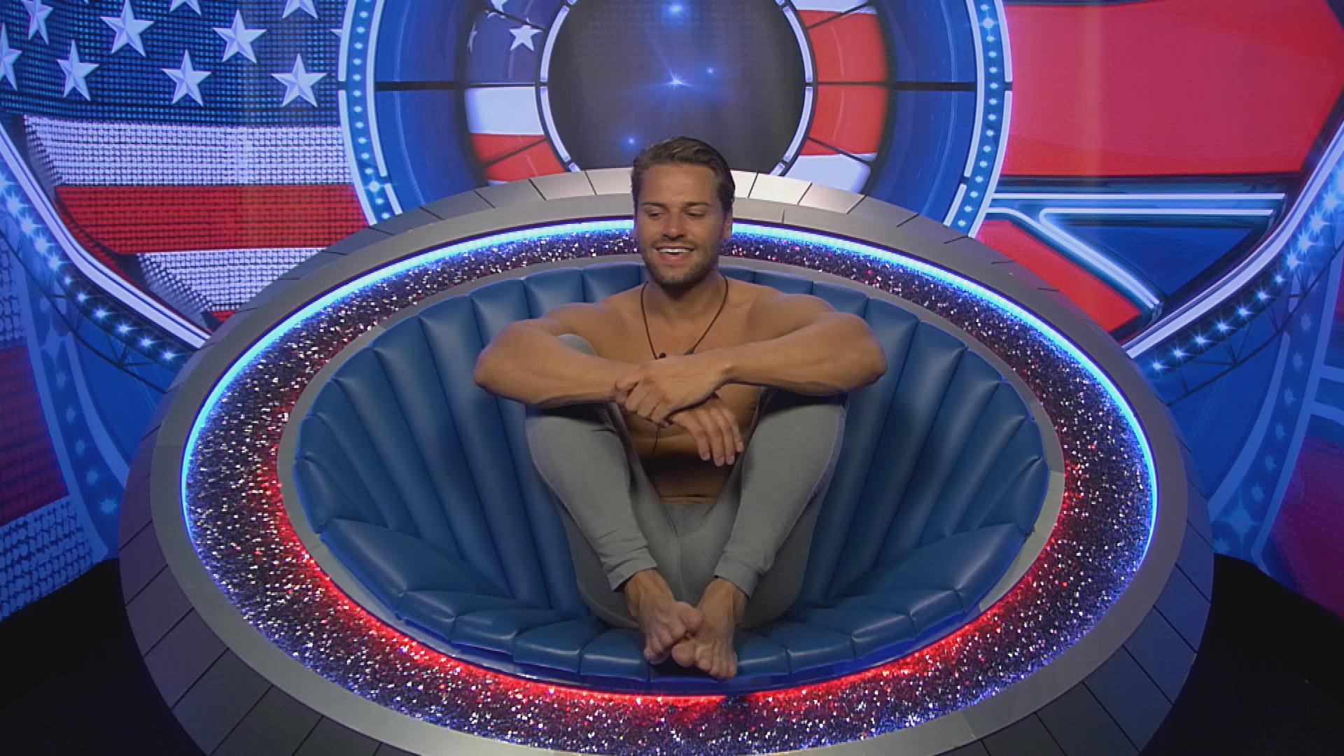 Slideshow - Big Brother UK Picture Gallery.